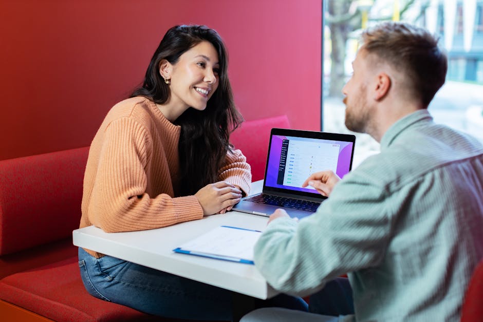 10 CRM Software That Boost Customer Relationship Strategies